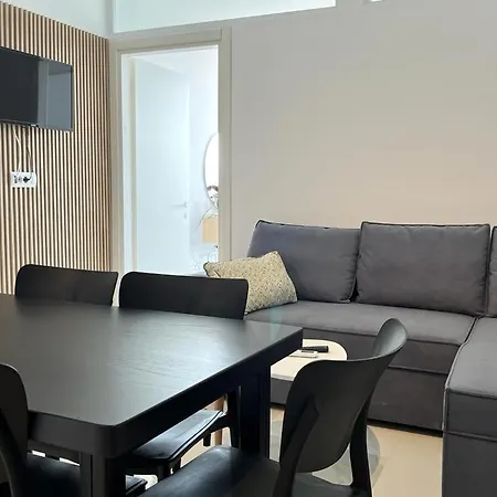 Diamond Star 2 Sarande