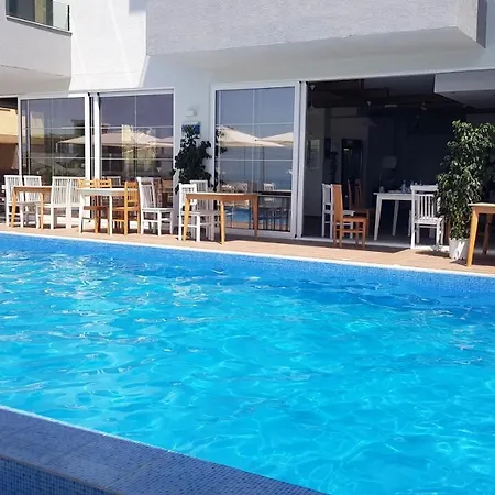 Diamond Star 2 Sarandë
