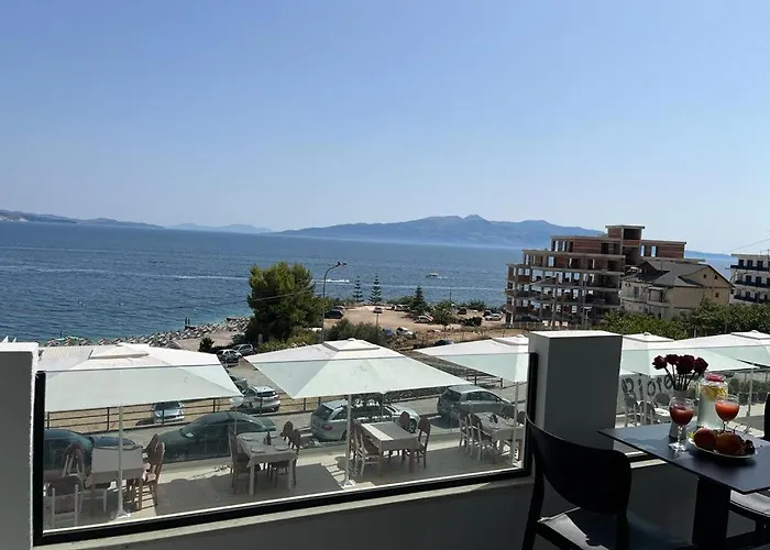 Diamond Star 2 Apartment